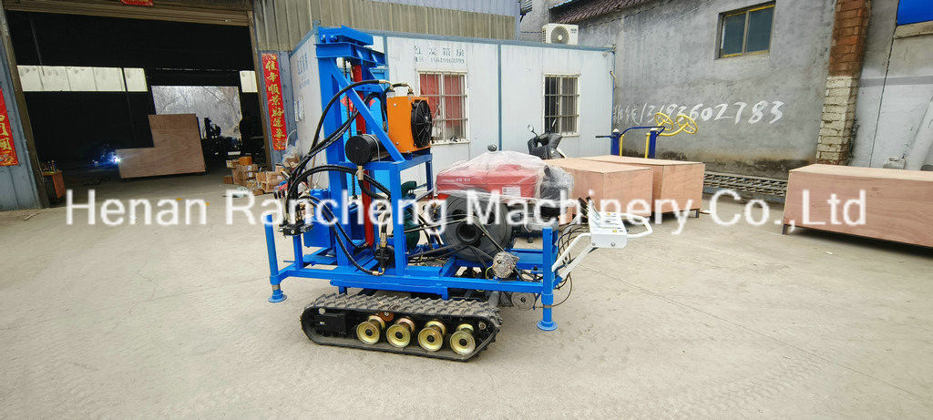 সহজ অপারেশন RCS200C রাবার ক্রলার পোর্টেবল ড্রিলিং রিগ 150m গভীরতা 450mm ব্যাসার্ধ সঙ্গে