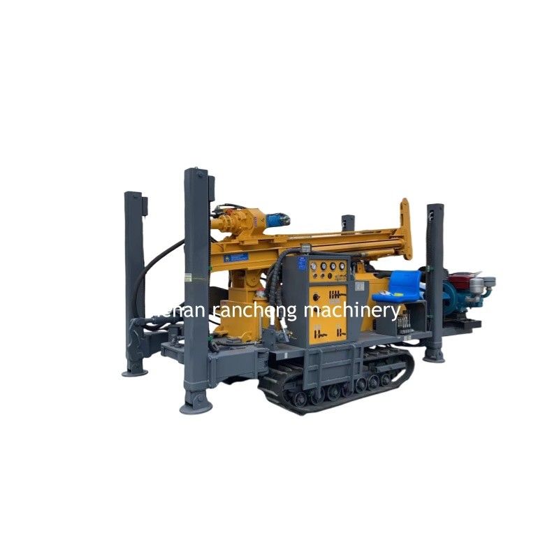 RCF200C হাইড্রোলিক রাবার-ট্র্যাকড ওয়াটার ওয়েল ড্রিলিং রিগ যার উত্তোলন ক্ষমতা ১৫ টন